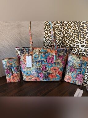 HTF 3 PIECE SET 🌼 BRAHMIN LASSO MED ASHER AND DAISY AND CORDELIA WALLET NWT FIRM